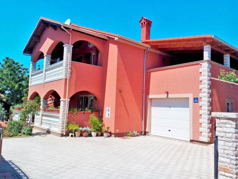 Anto Apartman